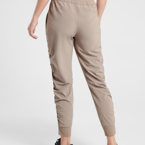 Athleta Attitude Pant Beige Size 6 - Picture 2 of 5